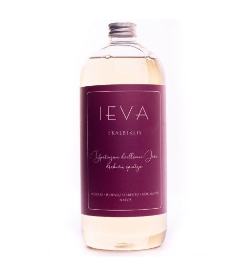 Ieva skalbiklis „Detergent Patchouli Blackcurrant“. Puhdistusaineet